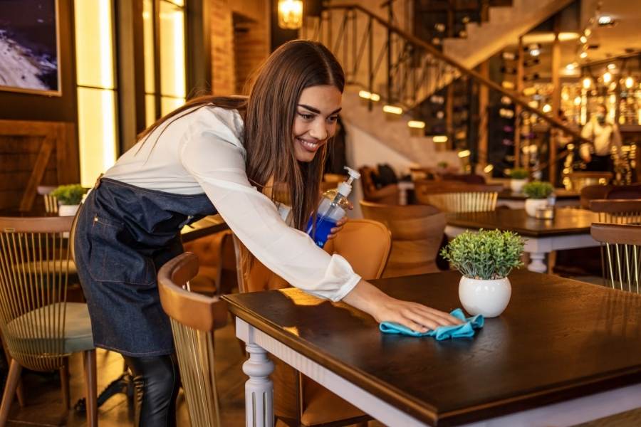 Se requiere personal de limpieza para cafetería