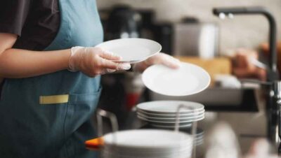 Estoy buscando lavaplatos para panadería con cafetería